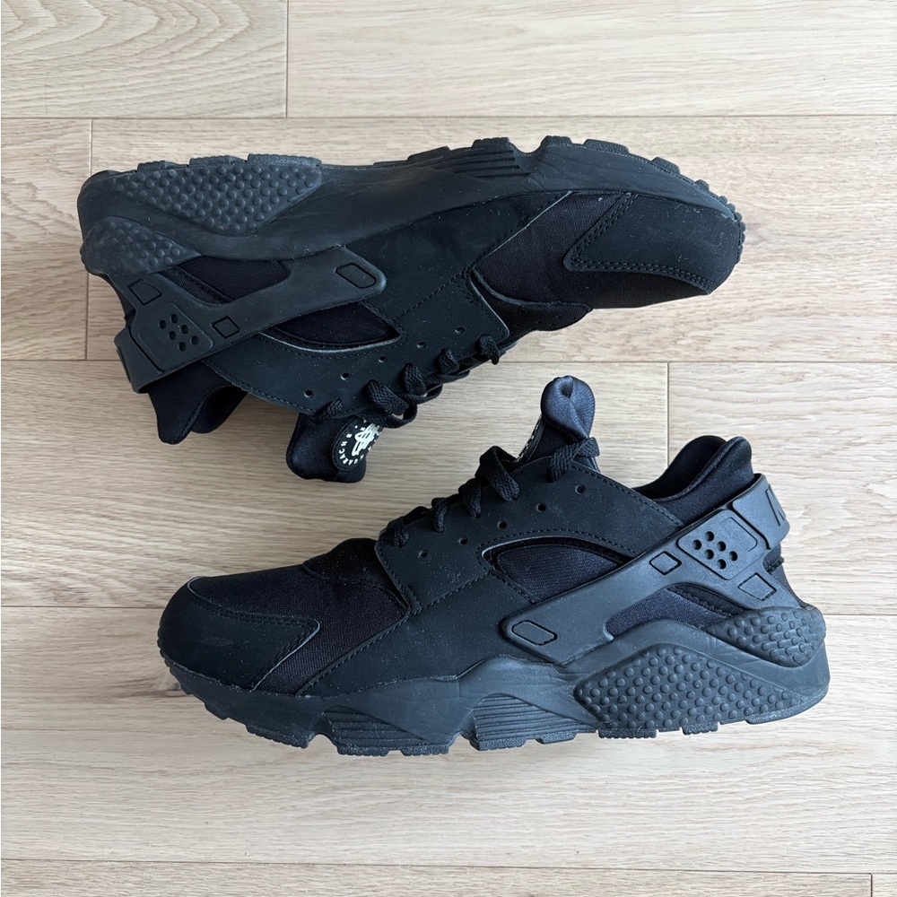 Nike Huruache Triple Black US10